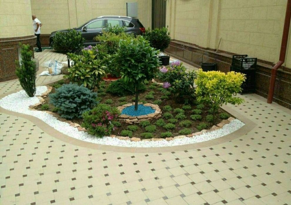 Садовник озеленение уход за садом ландшафтный дизайн. Богбон.