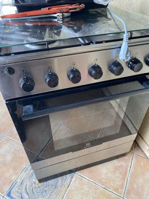 Aragaz Electrolux gaz natural