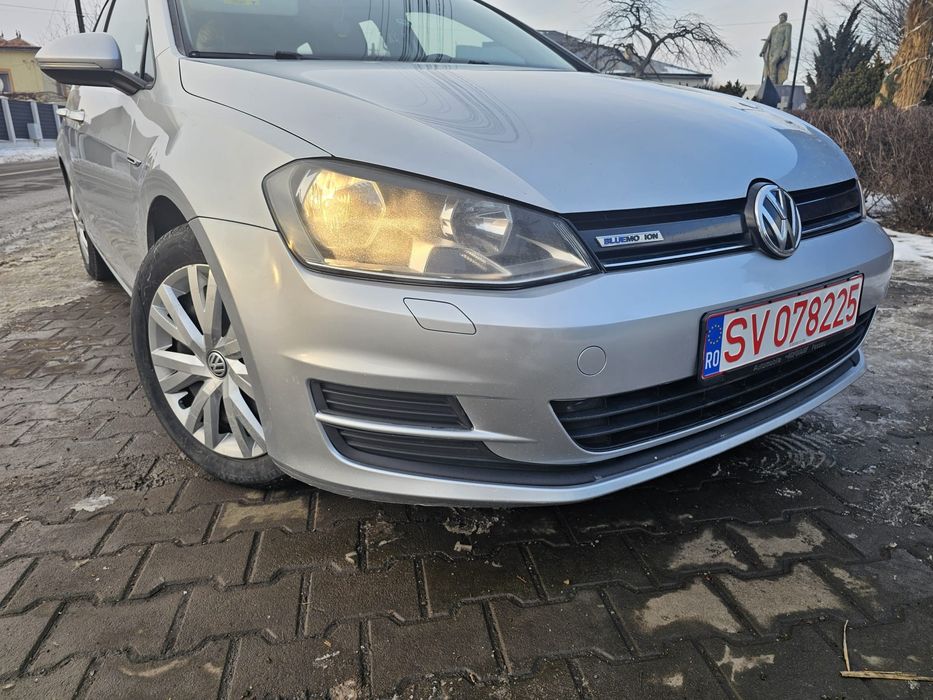 VW Golf 7 Variant 1.6 TDI 2015 Navigație / Scaune încălzite/ 173.000km