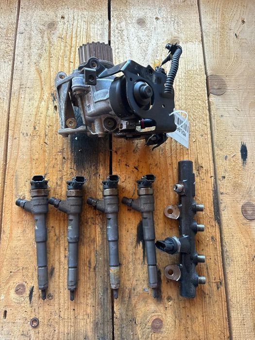 Set/Kit De Injectie Combustibil Nissan Qashqai Ii J11/Dacia/Renault K9Ku6 1.5 -> 0445110652