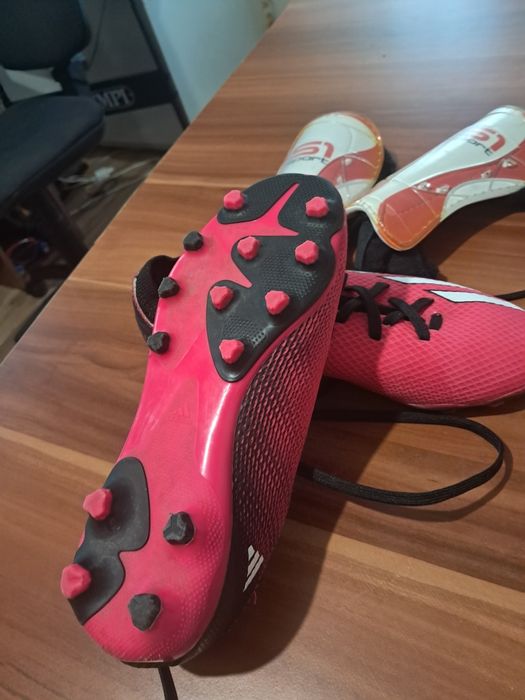 Ghete fotbal,35,5 120 lei