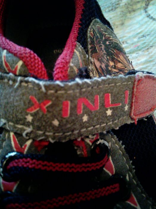 Кроссовки детские б/у 30 размер