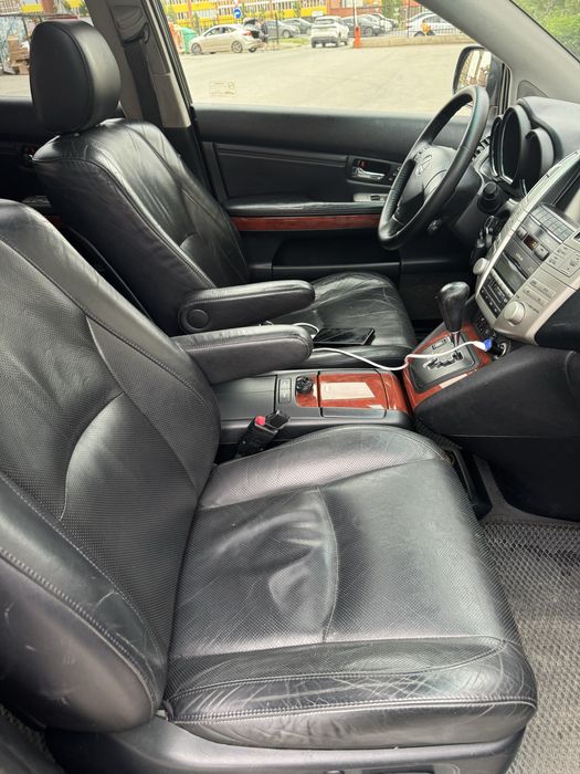 Продам машину RX 300.Год 2003