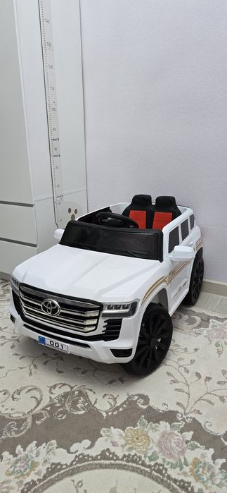 Продам машина детская