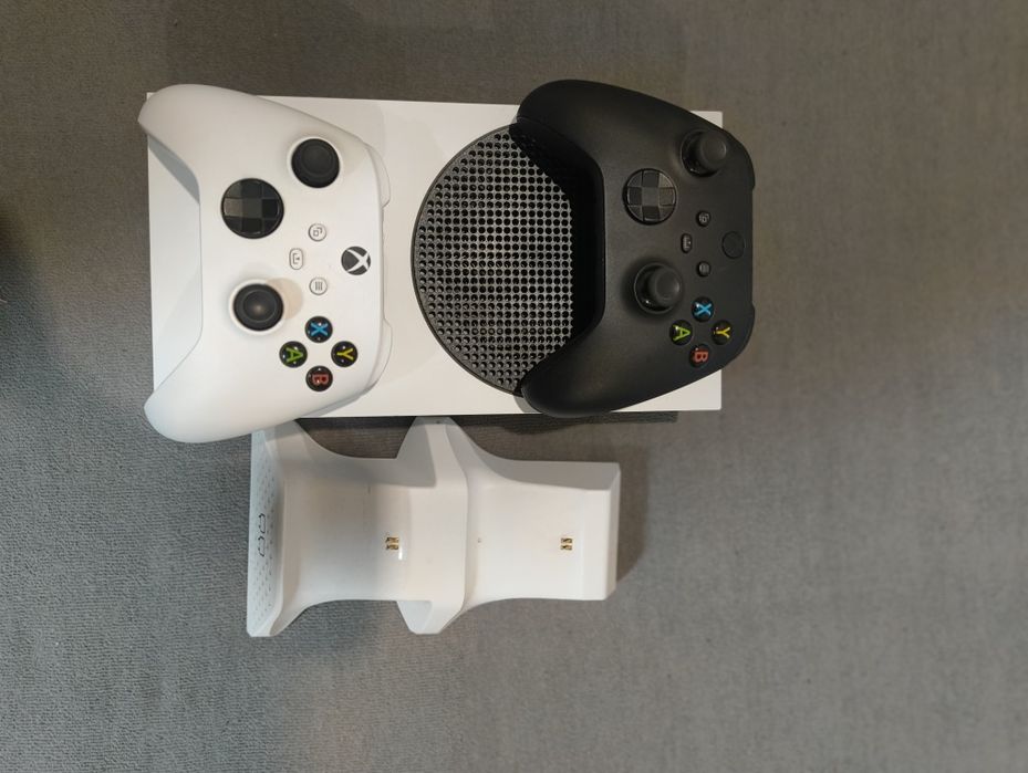 Vând Xbox series s digital edition