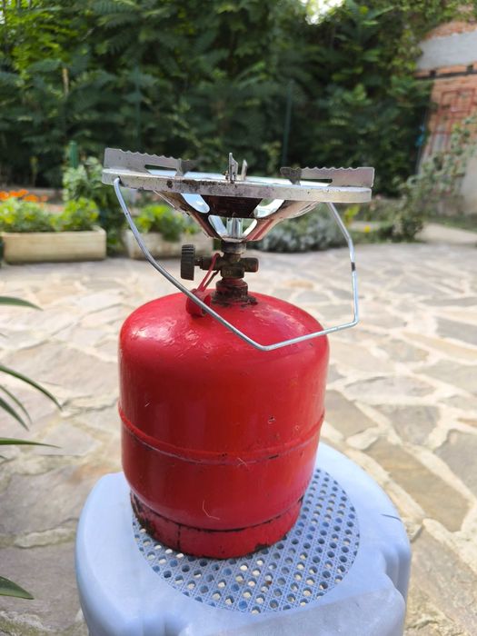 Туристическа ГАЗОВА бутилка  с котлон