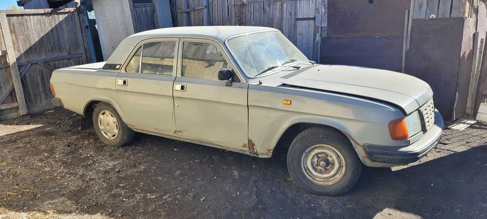 Автомобиль Волга ГАЗ-31029.