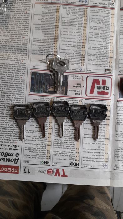 Стари ключове за Лада,Москвич,Опел,Сеат,Форд,Вартбург,МЗ и часовници и