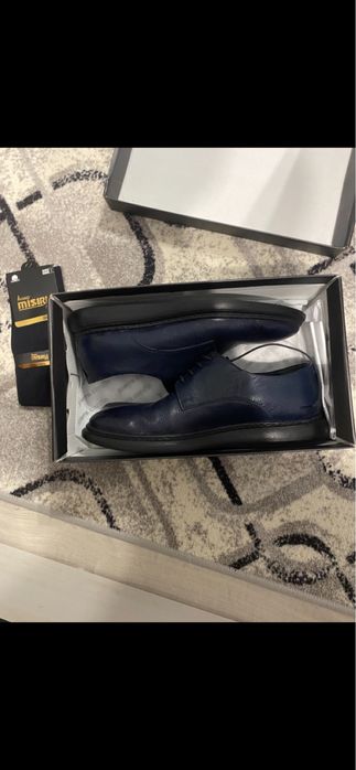 Абитуриентски костюм + ПОДАРЪК обувки