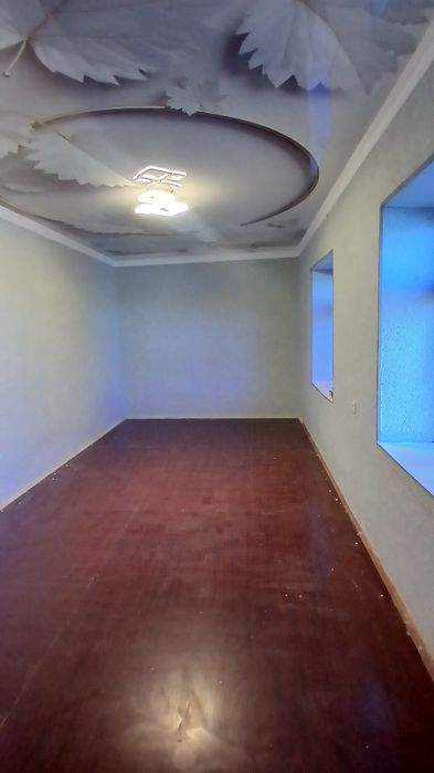 Angren shahar Samarchug‘ mahalasida hovli uy sotiladi.