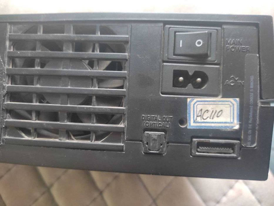 Продаётся на запчасти рабочая Sony PS 2 30005 . Работает от 110 вольт