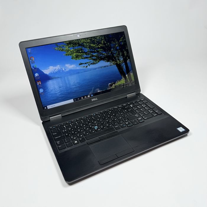 Лаптоп DELL Latitude E5570/i5-6300U/8GB RAM/256GB SSD/Подсветка