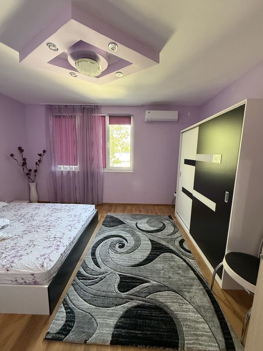 Продава се Двустаен апартамент в Казанлък - 75 кв.м за 1360 €/кв.м - Снимка #1