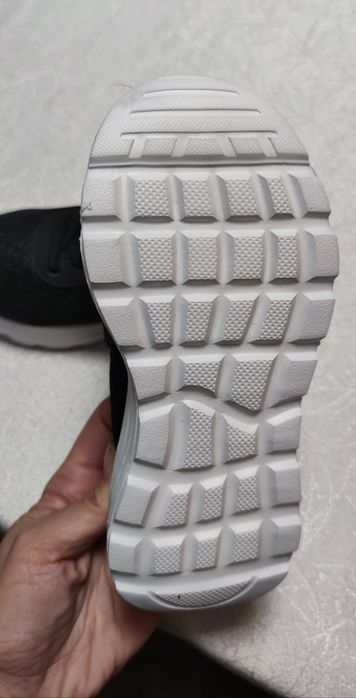 Детски маратонки НОВИ 2 броя, олекотени за момче