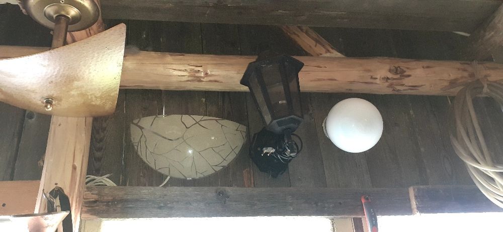 Diferite lustre vechi