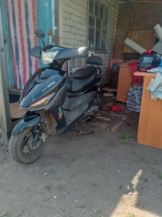 Продам скутер 125куб