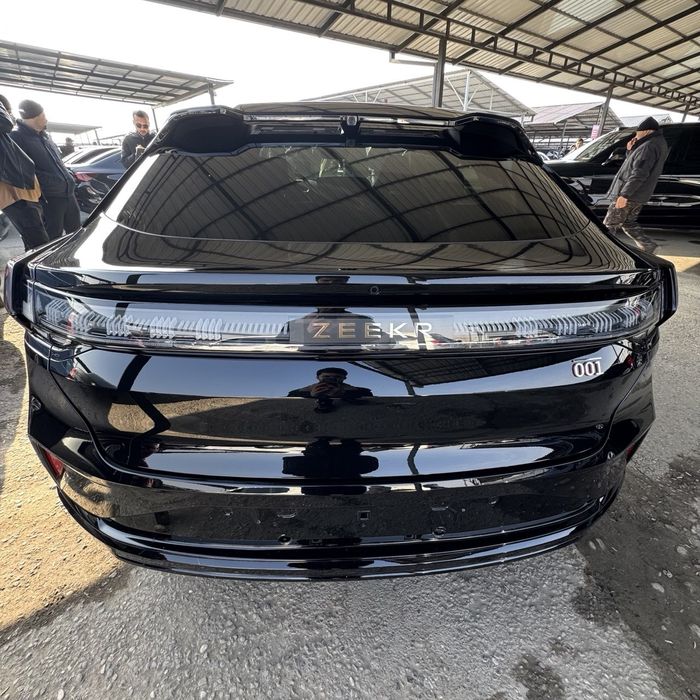 Zeekr 001 | 2024 | Nasiya savdo 40%