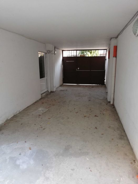 Дава се под наем Гараж / Паркомясто в Варна, Гръцка махала - 19 кв.м за 96.9 € - Снимка #1