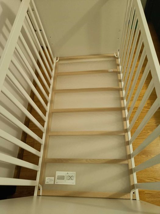 Patut bebelusi Ikea Gonatt + saltea+husa, aparatoare pat, masa infasat