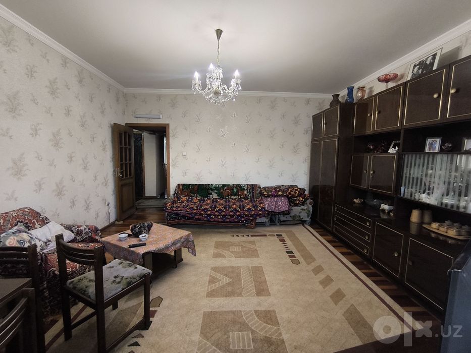 Продается Квартира  Максим Горкий  Мирзо Улугбек  4/4/9 Салом