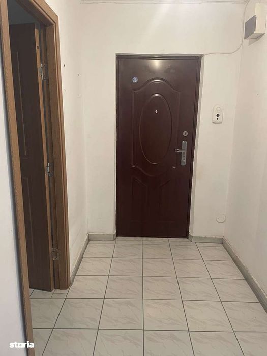 Apartament 3 camere decomandat,parter,Hatman Berescu — fotografia 3