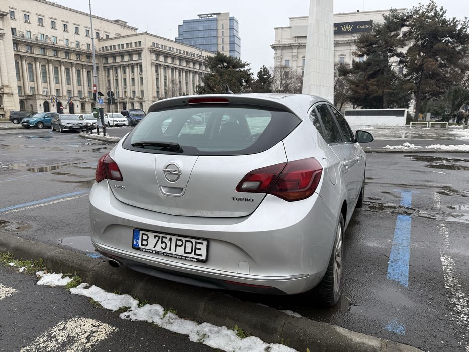 Opel Astra 1.6 Turbo negociabil