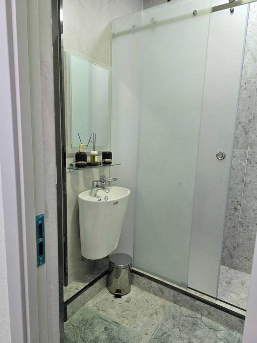 Ориентир: ул. Шота Руставели, Южный вокзал Площадь: 30 м² + 4 м² евро;