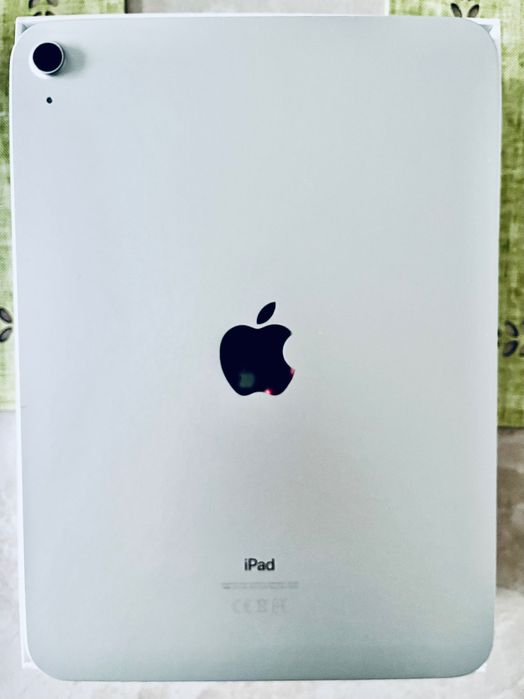 iPad 10th generation 64GB Като Нов Wi-Fi Retina Дисплей
