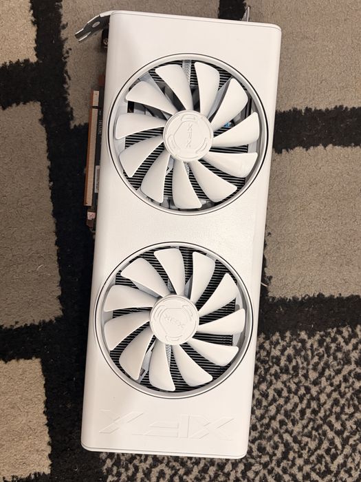 Amd rx5600xt белая XFX