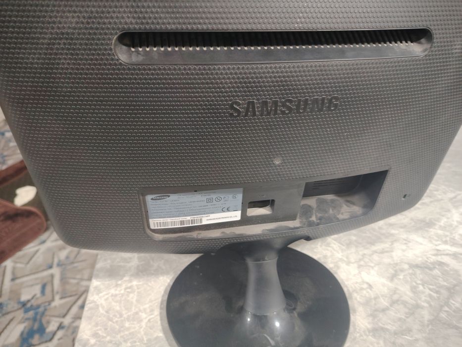 Мониторы 19лсд, 10 штук. Янгиюль.