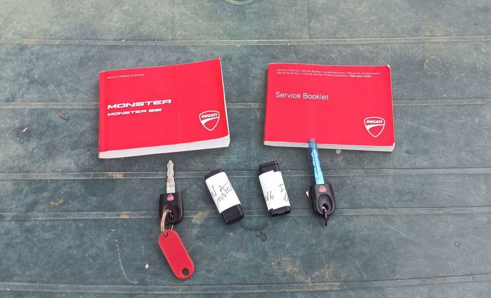 Ducati monster 821 Dark A2