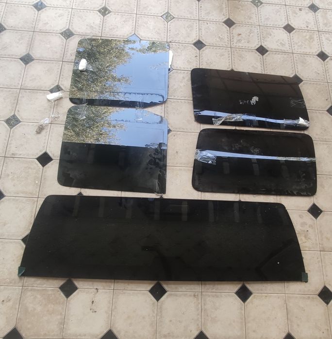 Hummer oynalari, ikki yon va orqa oyna