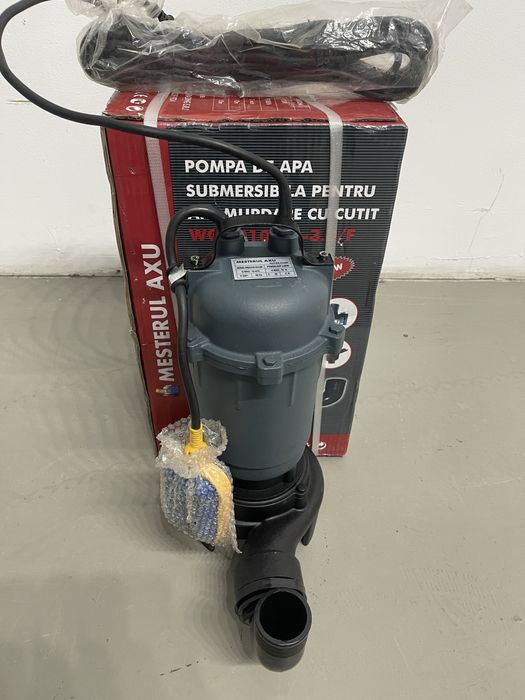 Pompă apă murdară , tocător exterior și floror .