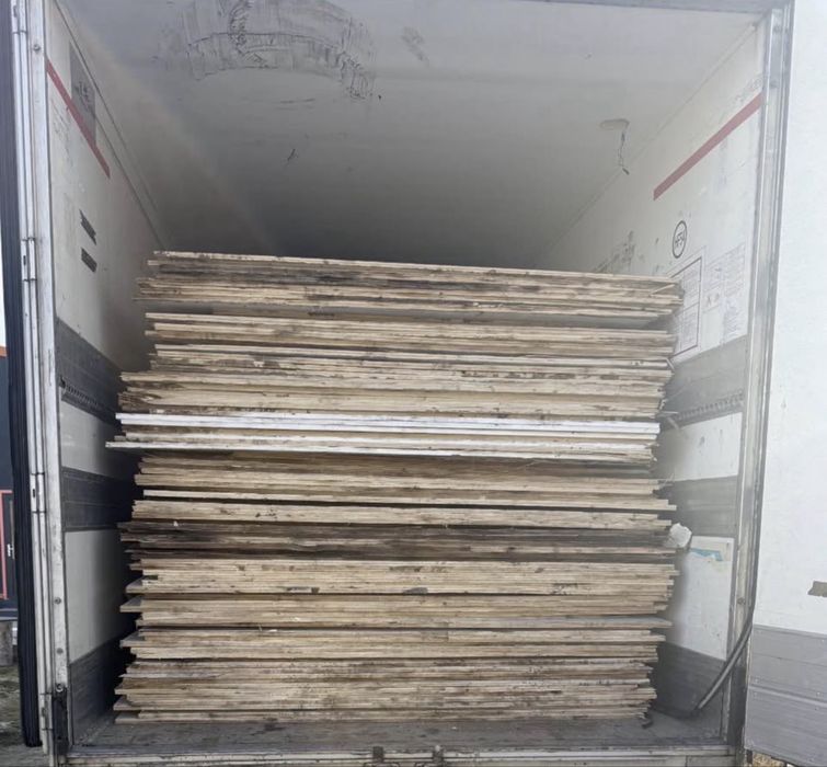 Panouri TEGO  provenite dupa semi-remorci 2x2m
