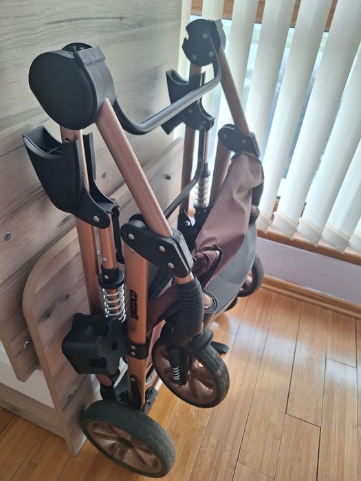 Бебешка количка / Детска количка