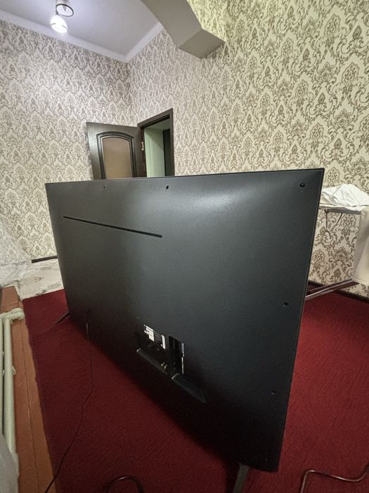 Продам телевизор LG 65 дюймовый