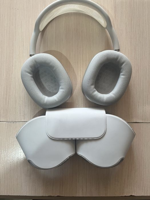 Продам AirPods Max оригинал