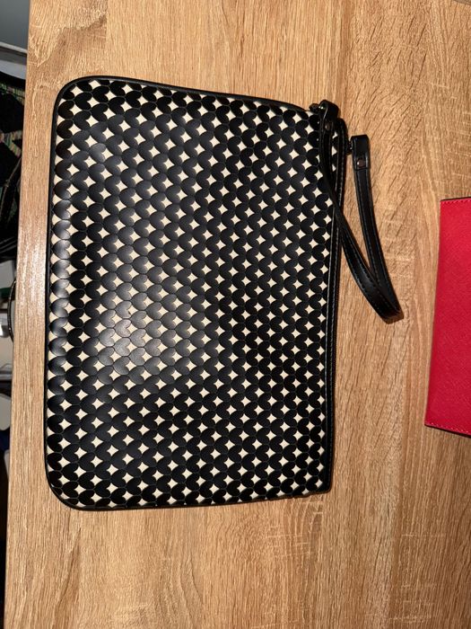 Дамски чанти и портмонета