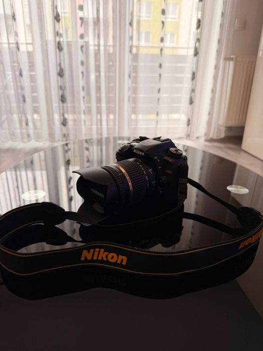 Vand DSLR Nikon D7500 cu accesorii