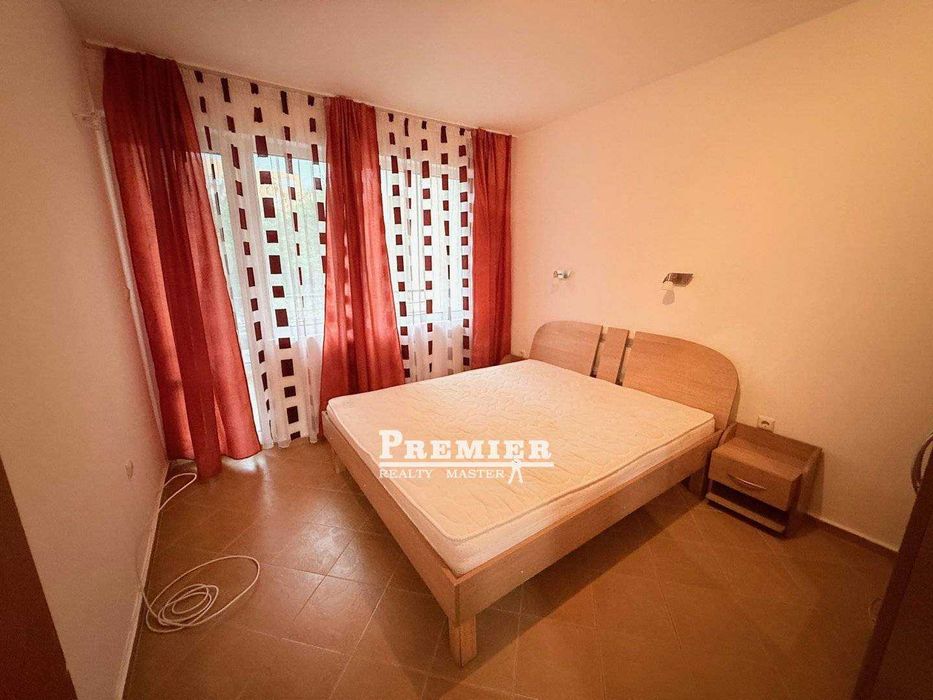 Продава се Тристаен апартамент в Бургас, Акациите - 102 кв.м за 922 €/кв.м - Снимка #8