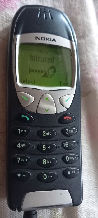 Nokia 6210 stare buna 3 baterii