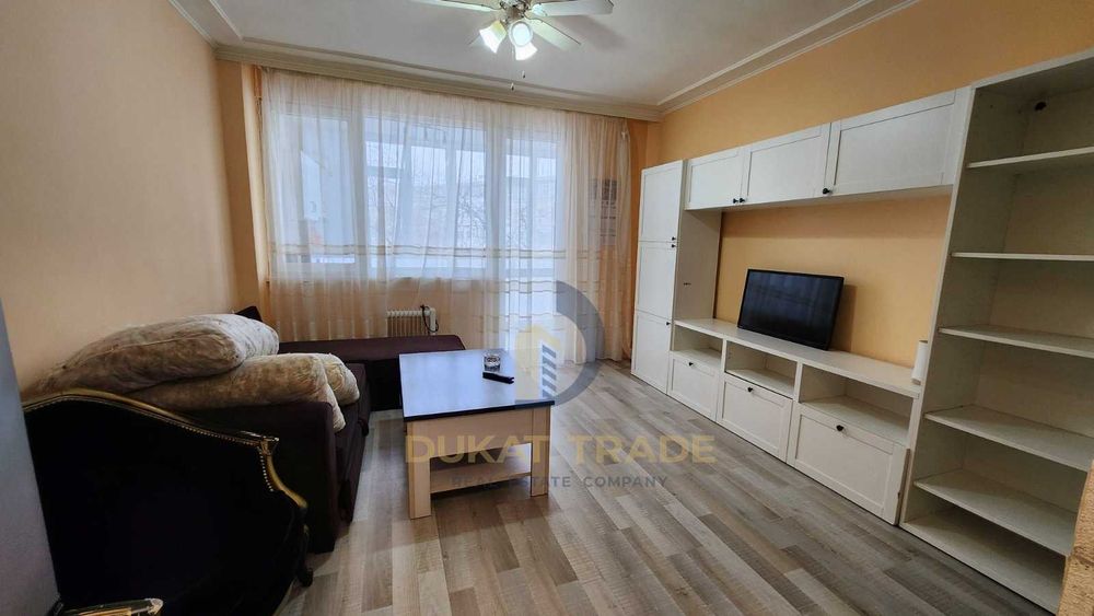 Дава се под наем Тристаен апартамент в Варна, Чайка - 80 кв.м за 663 € - Снимка #2