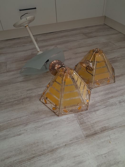 Продам 3 люстра за всё 10000т