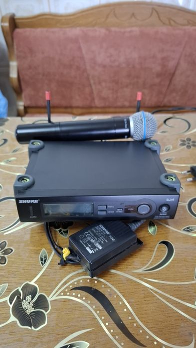 Vand microfon Shure SLX cu beta 58