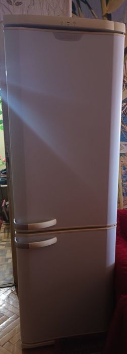 Хладилник със фризер  Candy