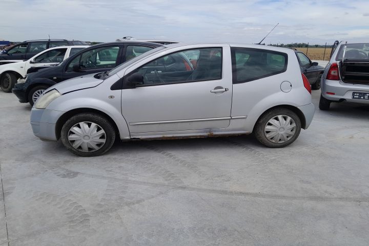 Lampa / Tripla stop dreapta pe aripa Citroen C2 prima generatie