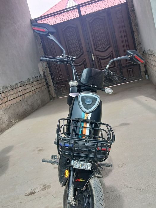 Mapet uskuter idial