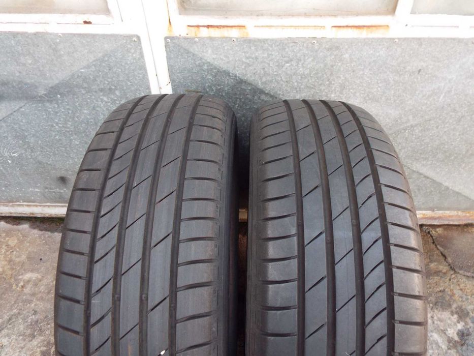 vand 4 anvelope de vara 205/60/16 kumho pret 300ron  amandoua