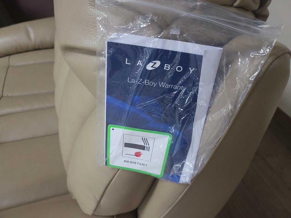 Американски бежов кожен комплект тройка и двойка La-z-boy - "Tulsa"