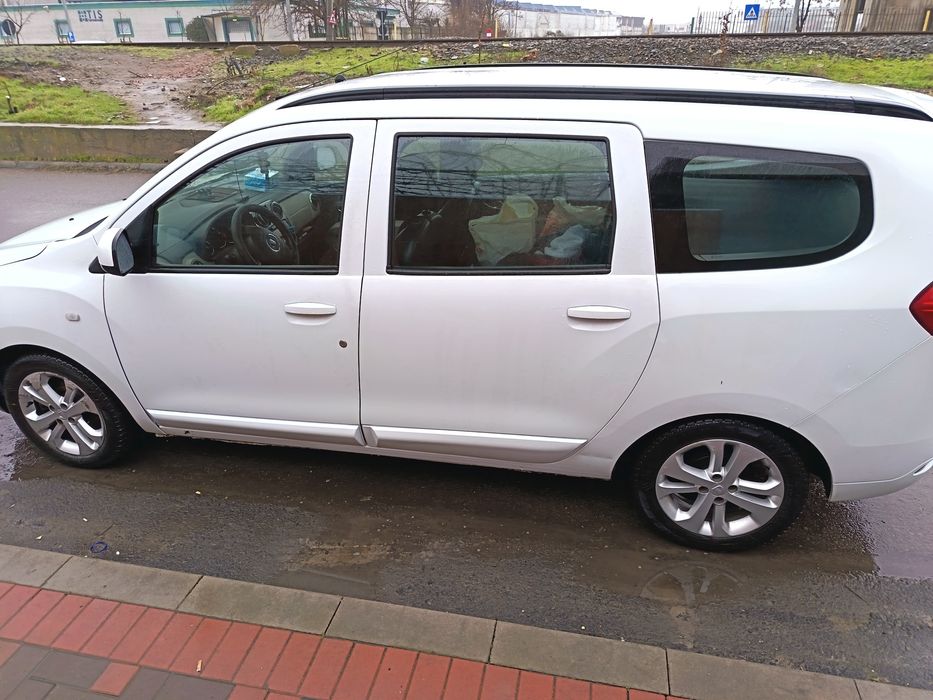 Dacia Lodgy 1 5 dci  110 cai